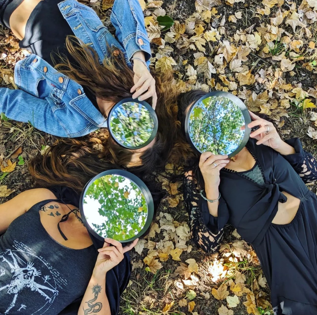 Halloween Photoshoot: Ghouls Just Wanna Have Fun